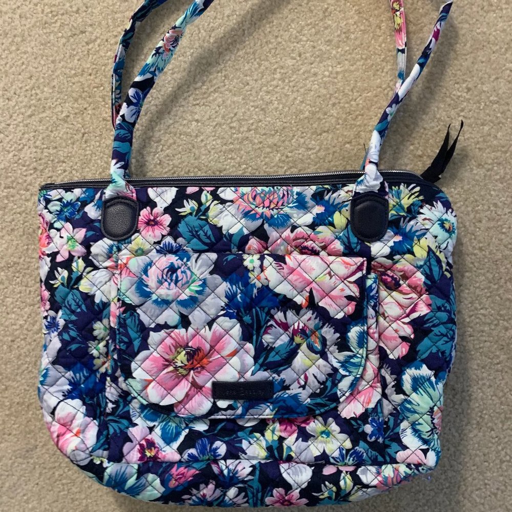 Vera Bradley Carson East West Tote in Garden Grove Print NWT